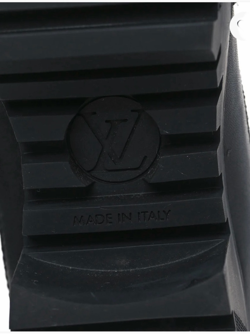 Boot - Picture 6 of 15